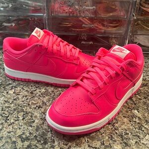 Nike Dunk Low - Hot Pink